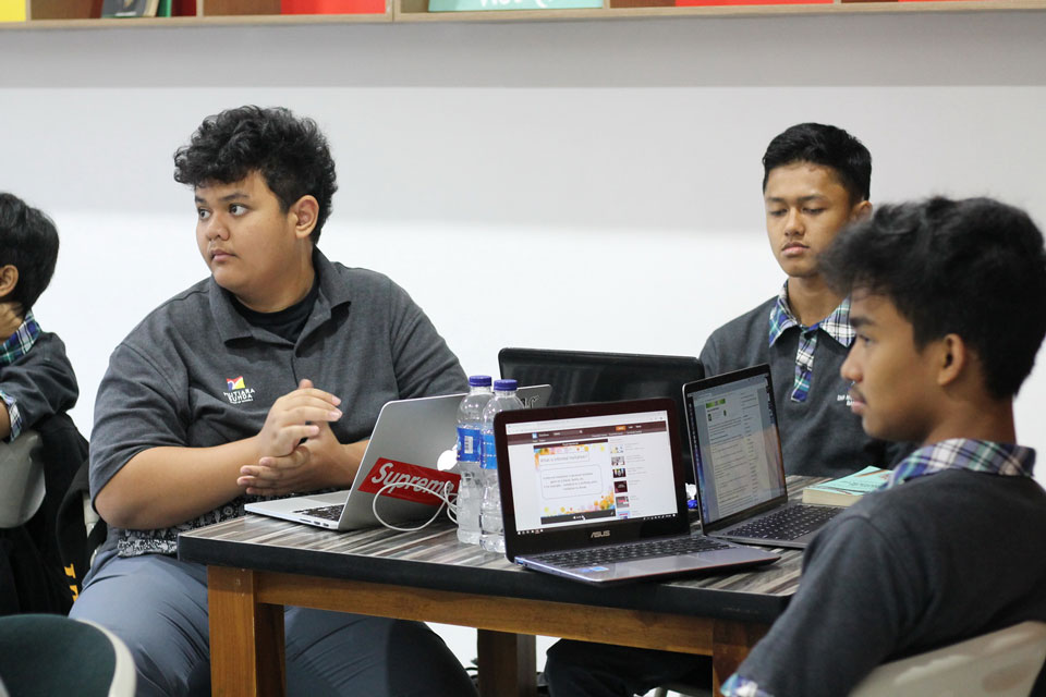 Foto SMA Mutiara Bunda 08